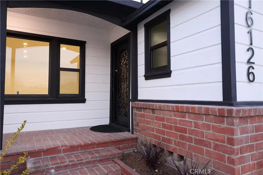 16126 Blackhawk Street, Granada Hills, CA 91344 - #2