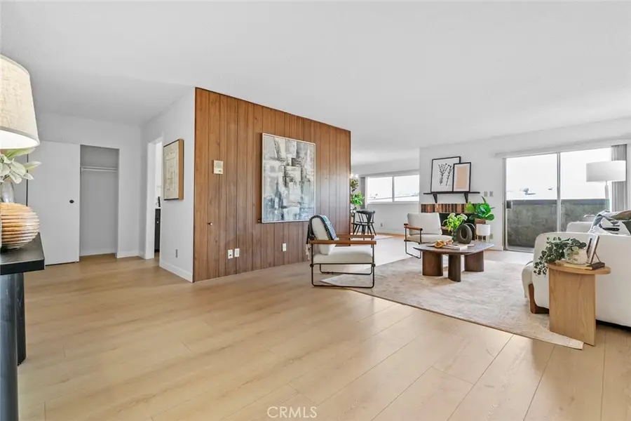 320 E Stocker St #208, Glendale, CA 91207 - #2