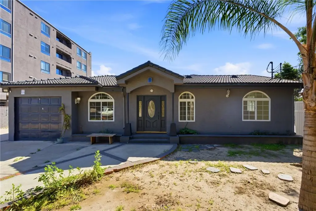 6744 Radford Avenue, North Hollywood, CA 91606 - #1