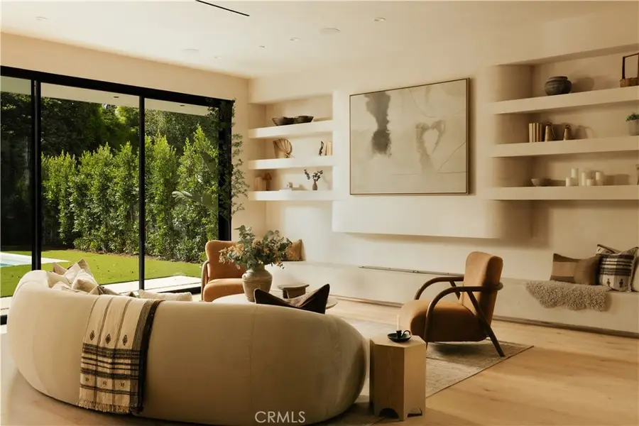 14032 Hartsook, Sherman Oaks, CA 91423 - #3