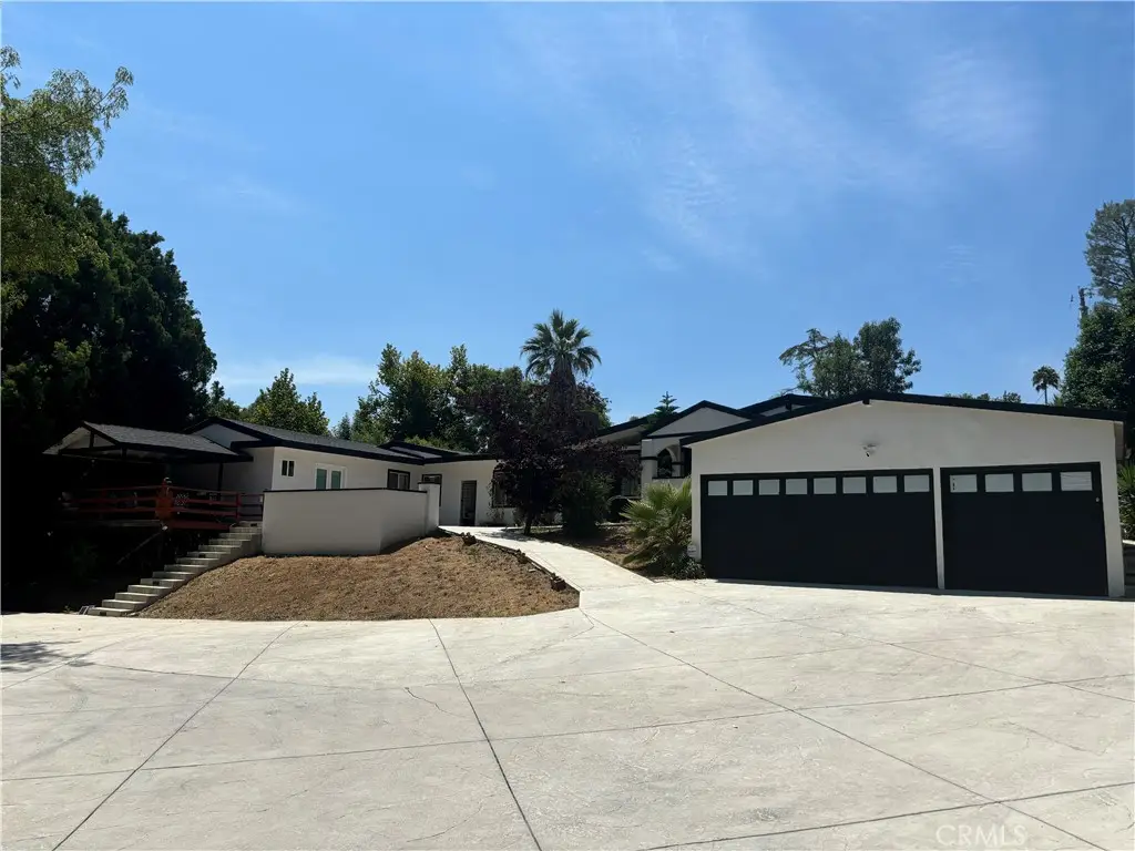 19404 Olivos Drive, Tarzana, CA 91356 - #1