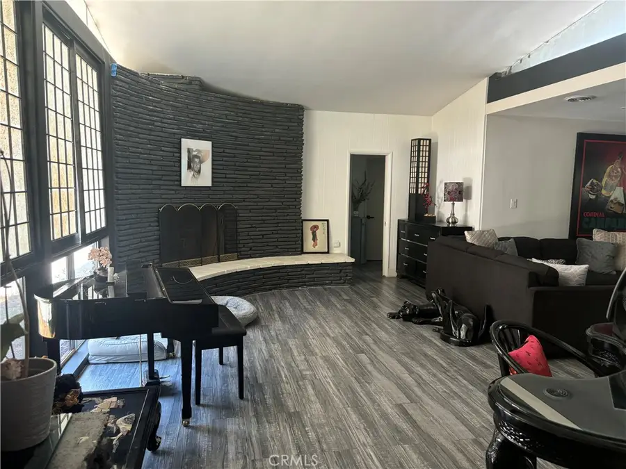 19404 Olivos Drive, Tarzana, CA 91356 - #3