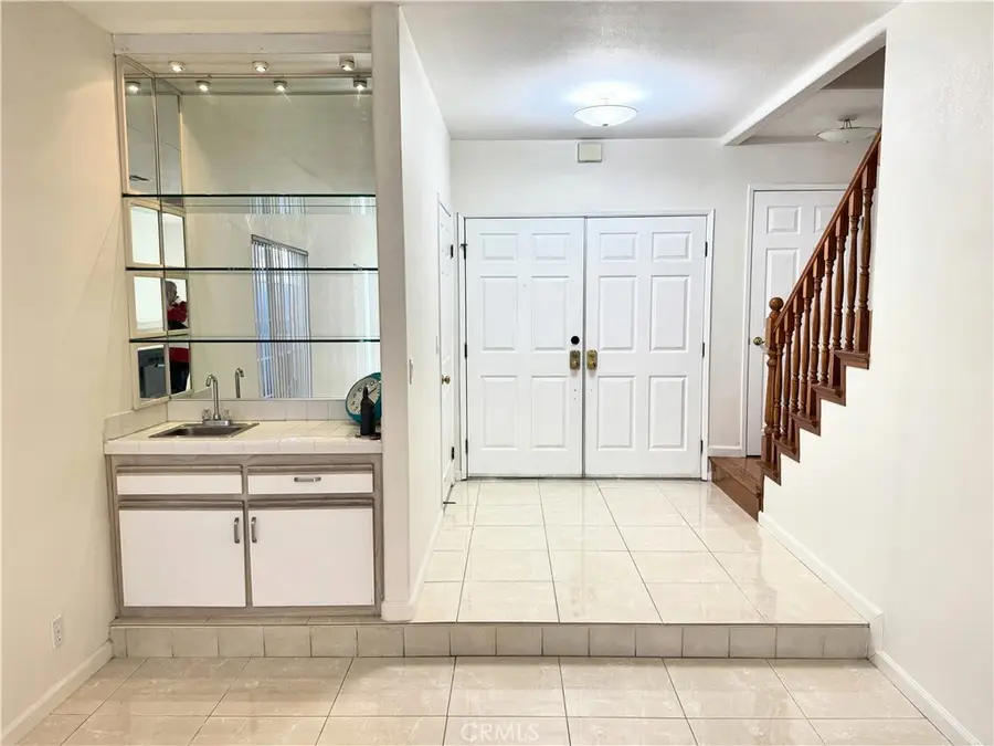 18319 Hart Street #3, Reseda, CA 91335 - #3