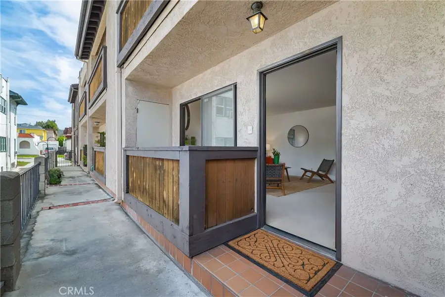 1137 N Maryland Avenue #5, Glendale, CA 91207 - #2