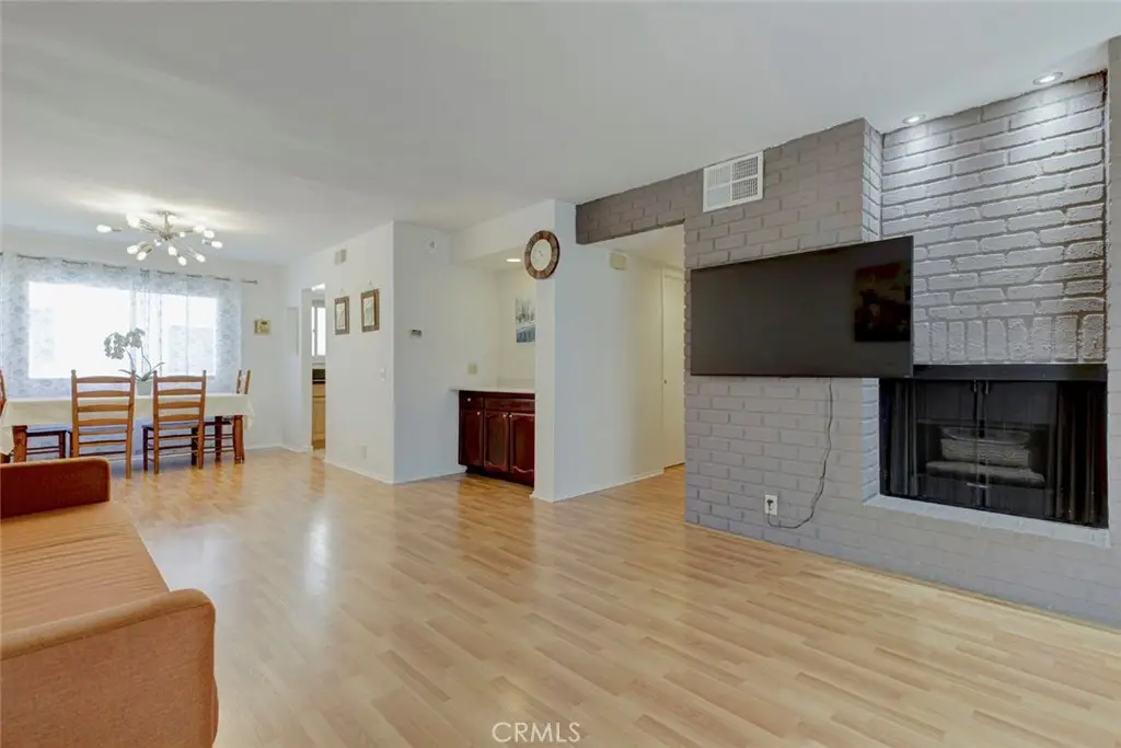 10155 De Soto #116, Chatsworth, CA 91311 - #1