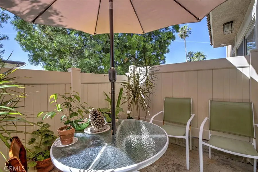 10155 De Soto #116, Chatsworth, CA 91311 - #2