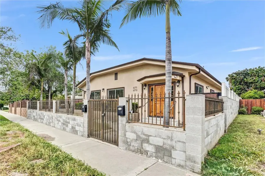 6711 Clybourn, North Hollywood, CA 91606 - #2