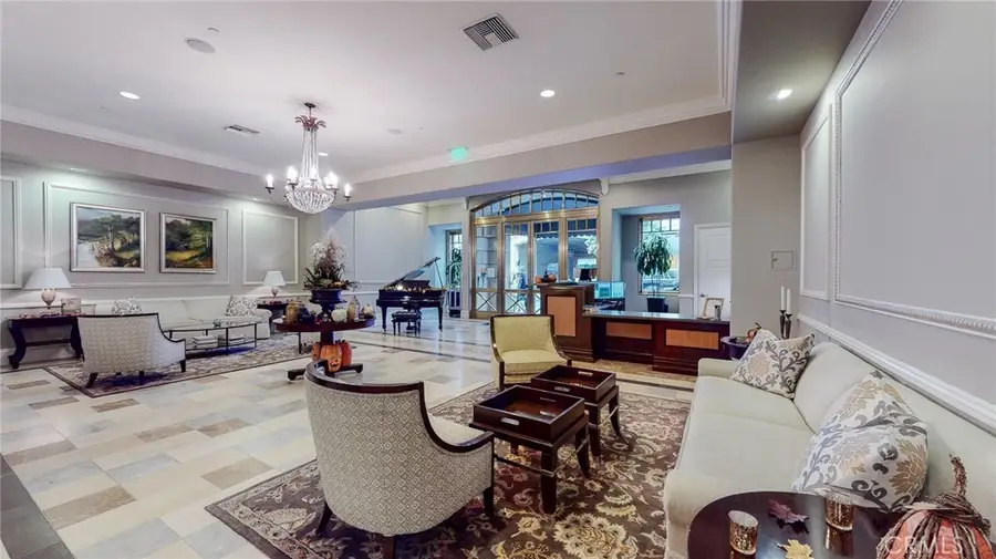 568 Caruso Avenue, Glendale, CA 91210 - #2