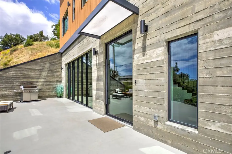 8504 Outland View, Sun Valley, CA 91352 - #3