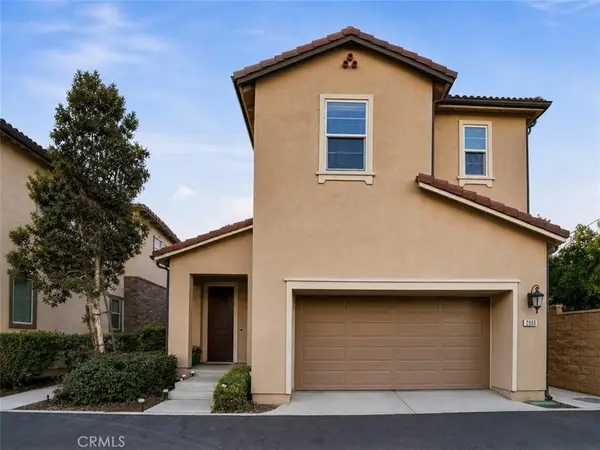 2886 Villa Catalonia Court, Corona, CA 92881