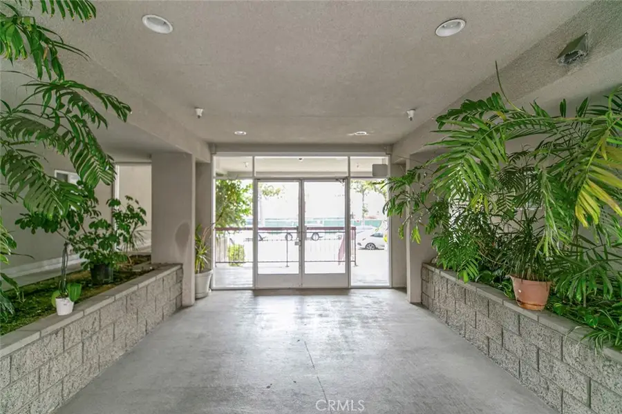 432 N. Kenwood Street #206, Glendale, CA 91206 - #2