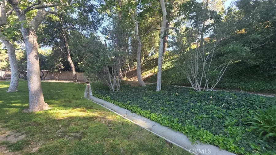 19364 Avenue Of The Oaks, Newhall, CA 91321 - #3