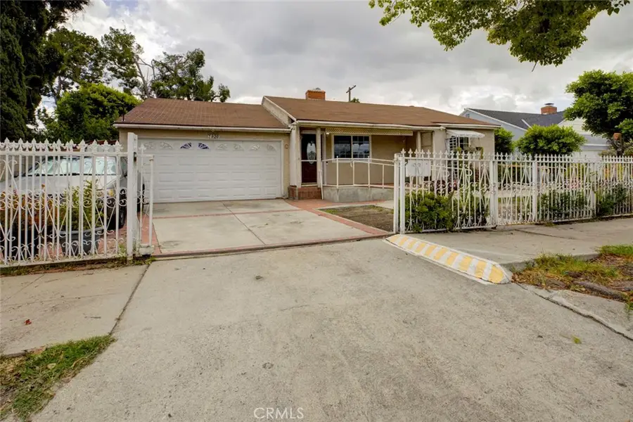 7920 Riverton Avenue, Sun Valley, CA 91352 - #2