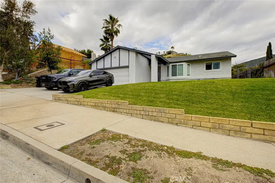 13808 Shablow Avenue, Sylmar, CA 91342 - #2
