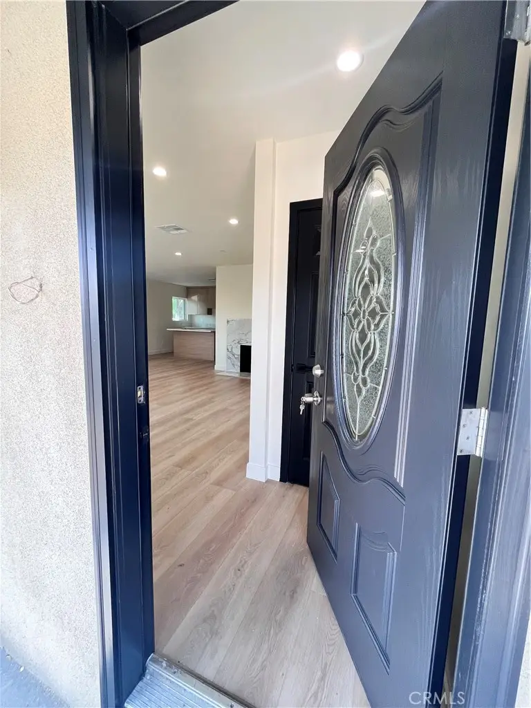 6305 Carpenter, North Hollywood, CA 91606 - #2