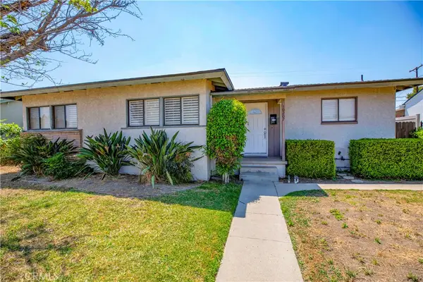 10207 Collett Ave, North Hills, CA 91343