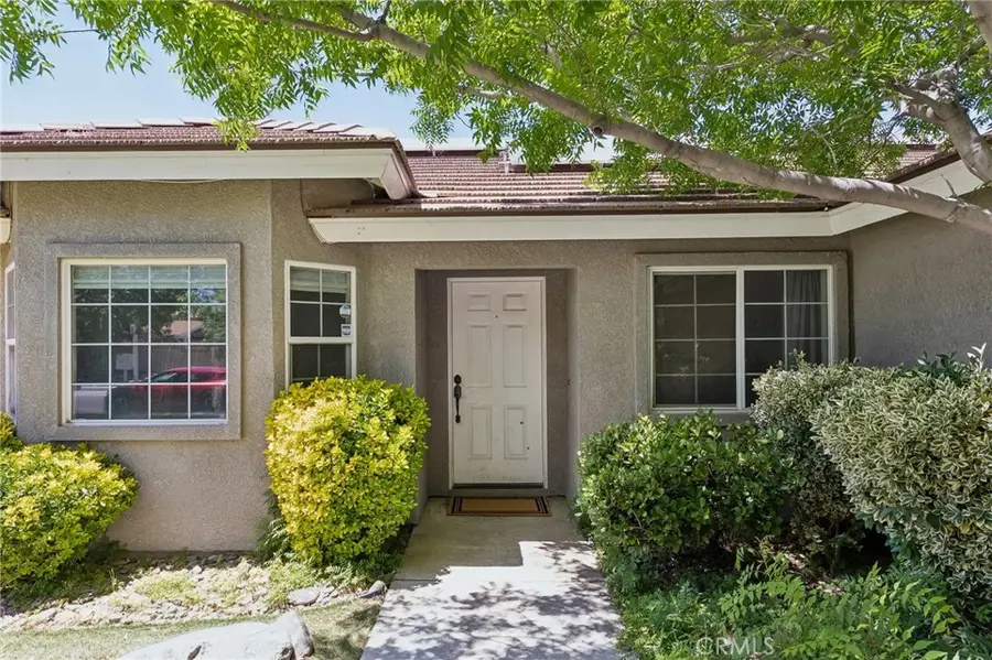 43637 6th E, Lancaster, CA 93535 - #2