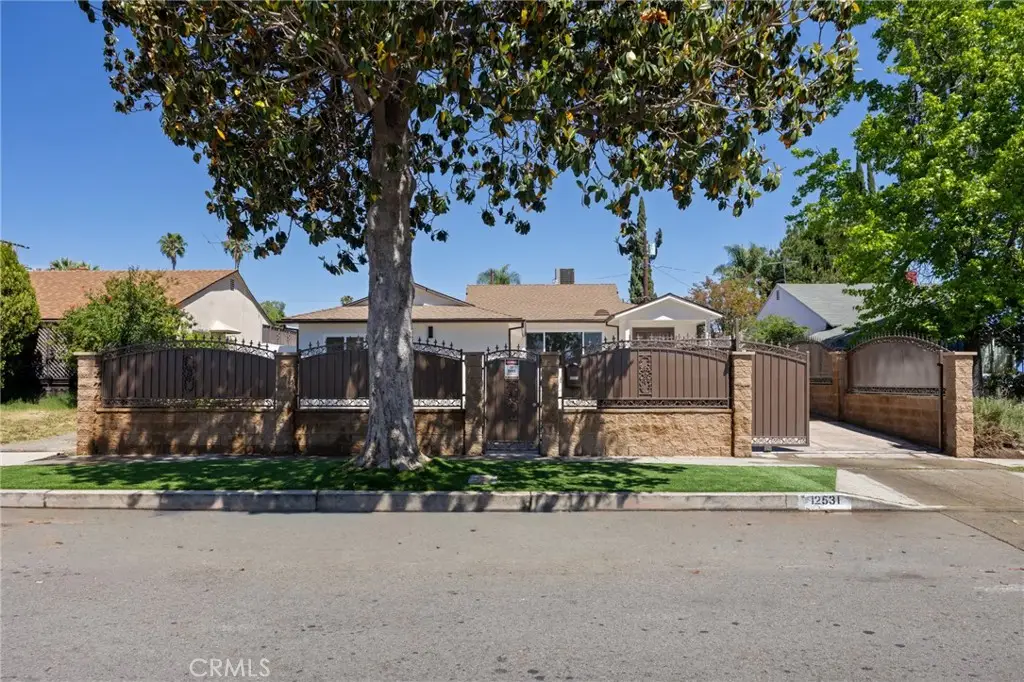 12531 Vose, North Hollywood, CA 91605 - #1