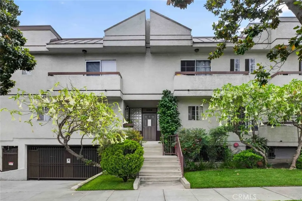 305 E Valencia #J, Burbank, CA 91502 - #1