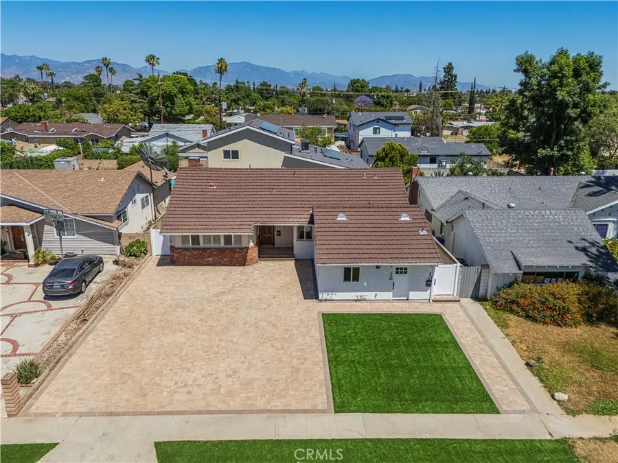 10024 Norwich Avenue, San Fernando, CA 91345 - #2