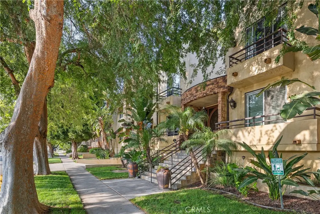 4128 Whitsett, Studio City, CA 91604 - #1