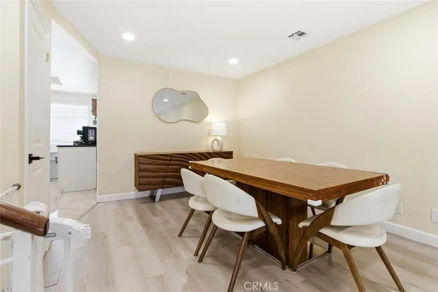 10142 Samoa Avenue #28, Tujunga, CA 91042 - #3