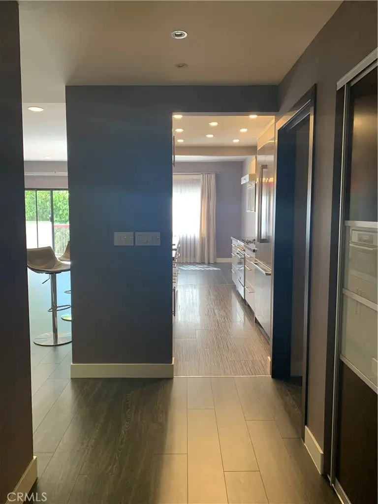12540 Burbank Boulevard #103, Valley Village, CA 91607 - #2