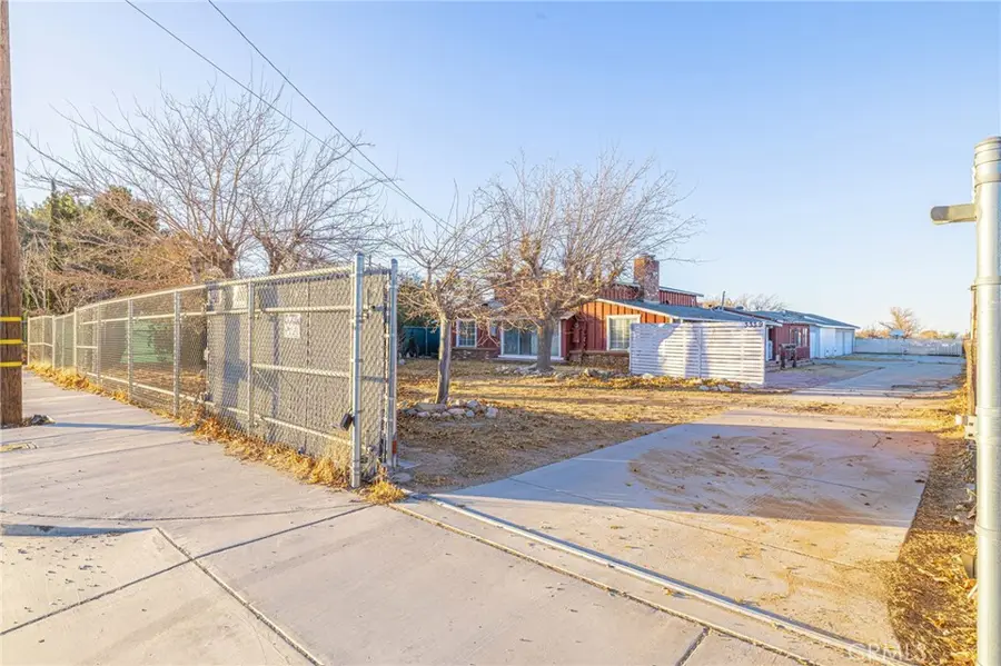 3339 E Avenue S, Palmdale, CA 93550 - #3