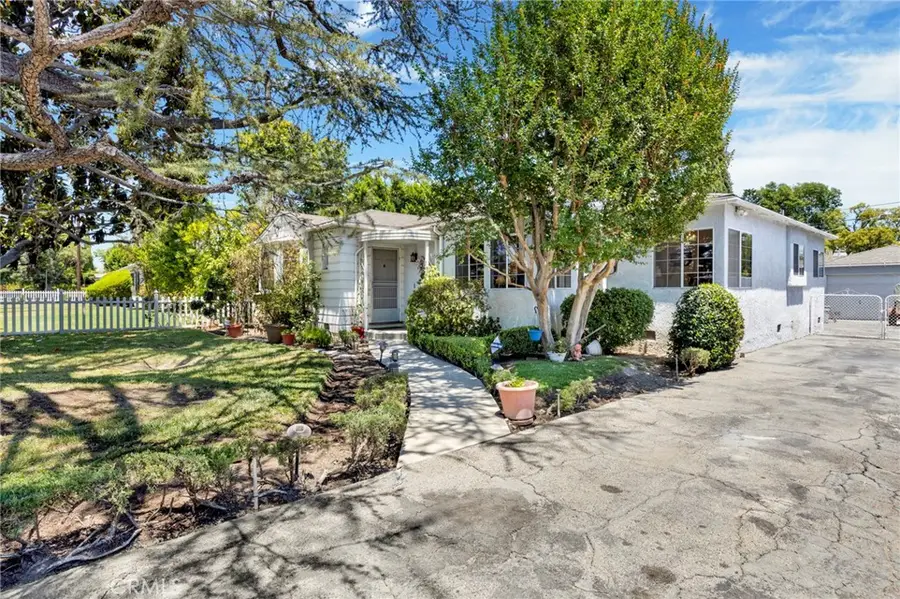 5438 Radford Avenue, Valley Village, CA 91607 - #2
