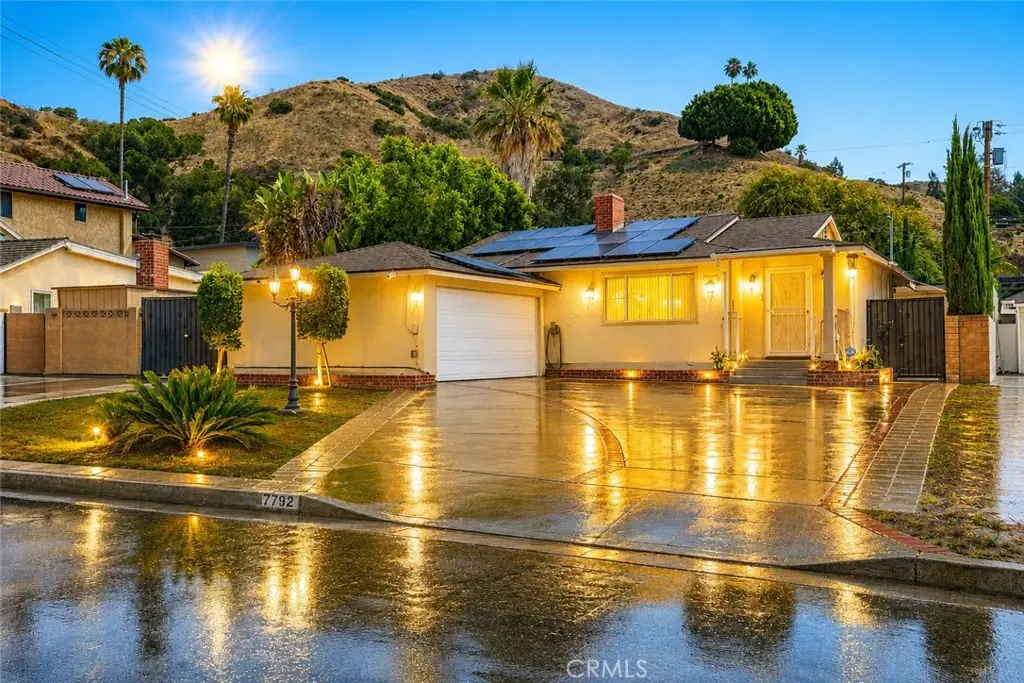 7792 Shadyspring, Burbank, CA 91504 - #1