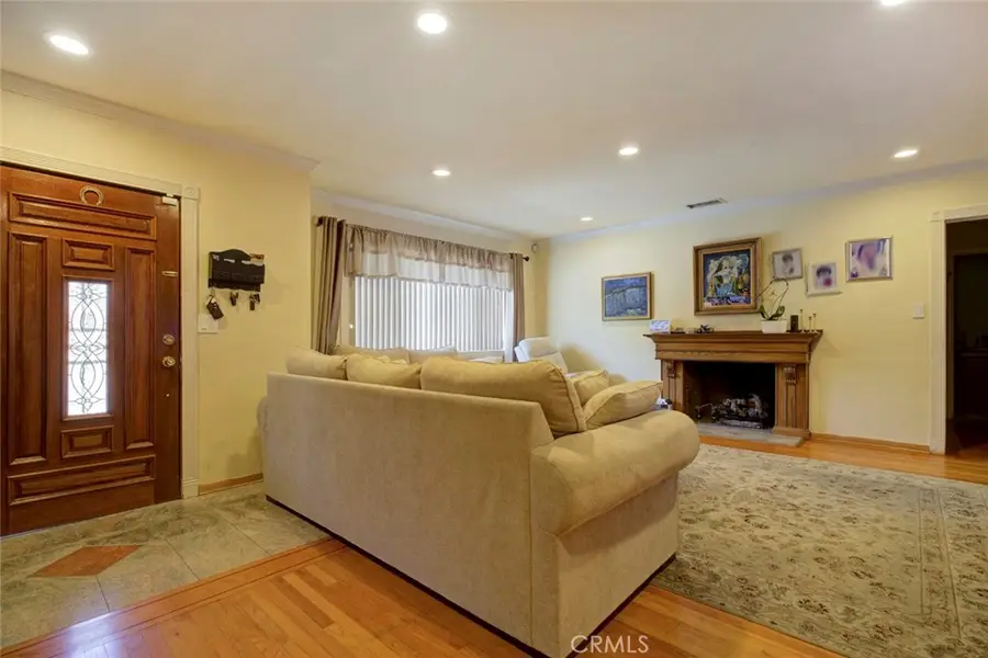 7792 Shadyspring, Burbank, CA 91504 - #3