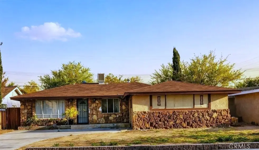 1017 W Avenue H8, Lancaster, CA 93534 - #1