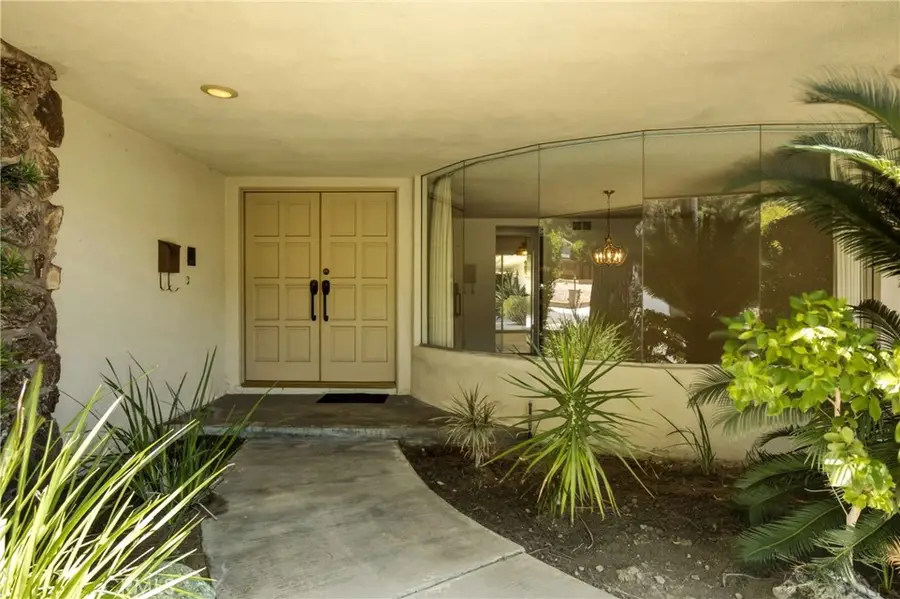 1716 Greenbriar Road, Glendale, CA 91207 - #3
