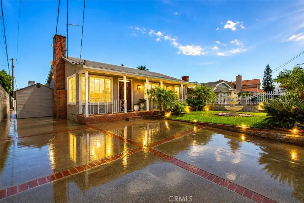 11943 Strathern Street, North Hollywood, CA 91605 - #1