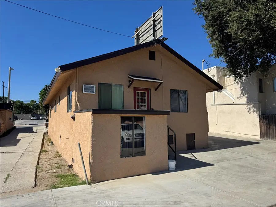 6940 Foothill Boulevard, Tujunga, CA 91042 - #2