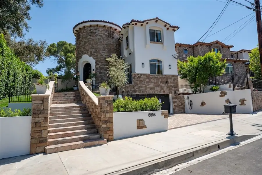 8808 Yates Street, Sunland, CA 91040 - #2