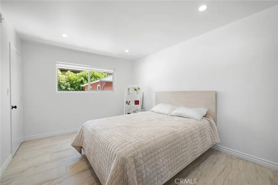 251 W Dryden Street #5, Glendale, CA 91202 - #3