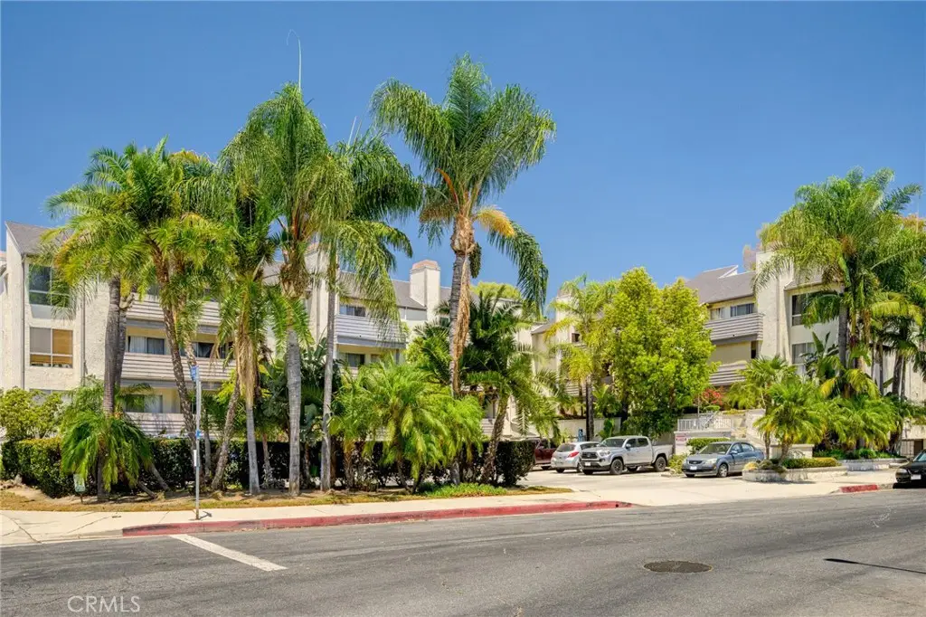 20253 Keswick Street #331, Winnetka, CA 91306 - #1