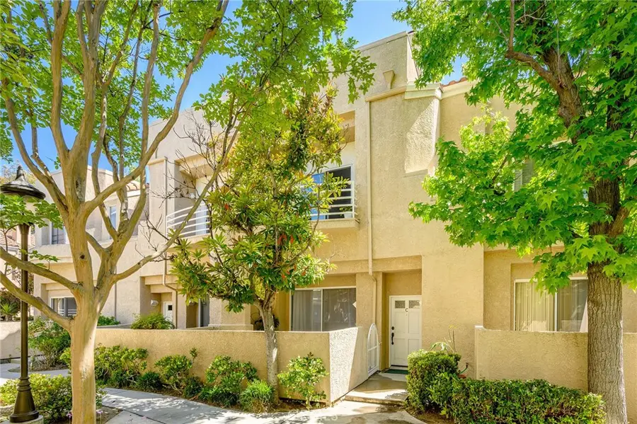 25703 Holiday Circle #C, Stevenson Ranch, CA 91381 - #2