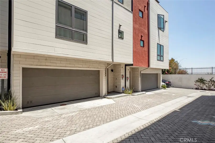 1049 N Joels Place, Los Angeles, CA 90012 - #2