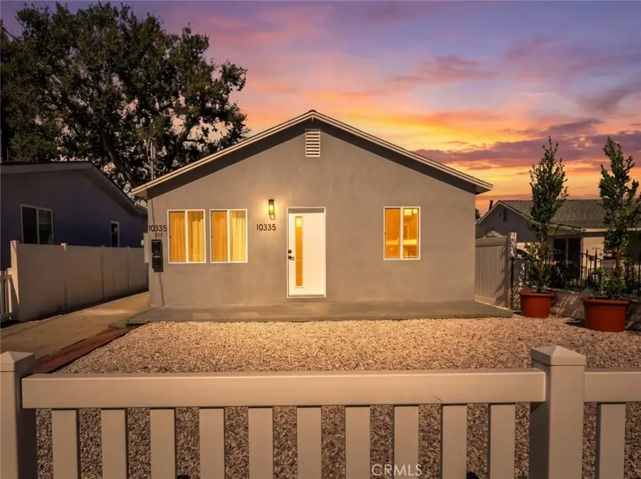 10335 -1/2 Scoville Avenue, Sunland, CA 91040 - #2