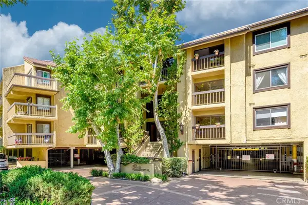 3481 Stancrest Drive #206, Glendale, CA 91208