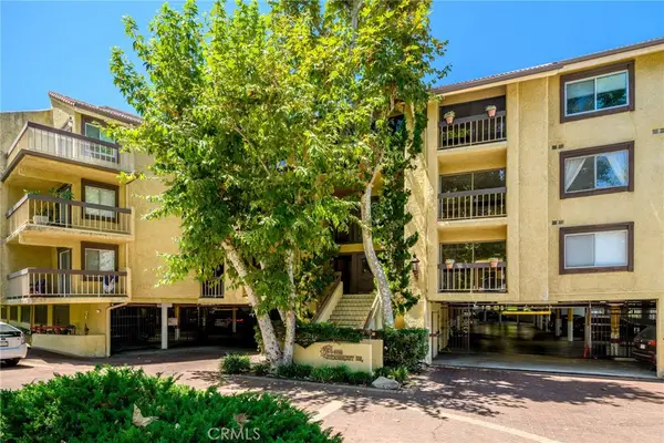 3481 Stancrest Drive #123, Glendale, CA 91208