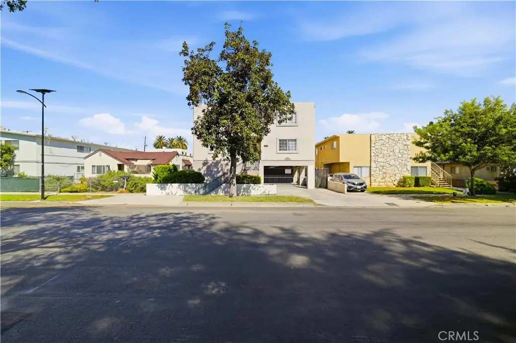14839 Sylvan Street, Van Nuys, CA 91411 - #1