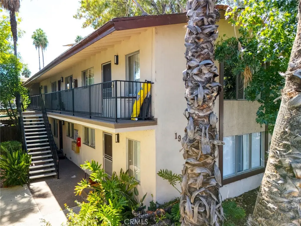 19406 Gilmore, Reseda, CA 91335 - #1