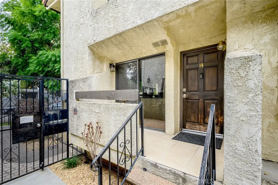 543 W Stocker Street #14, Glendale, CA 91202 - #2