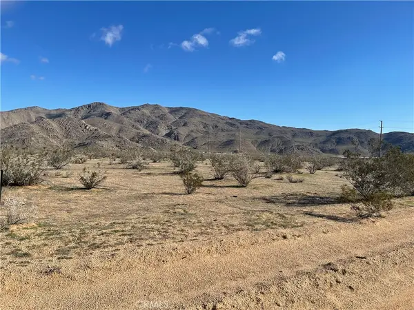 26425 Lancelet Street, Apple Valley, CA 92308