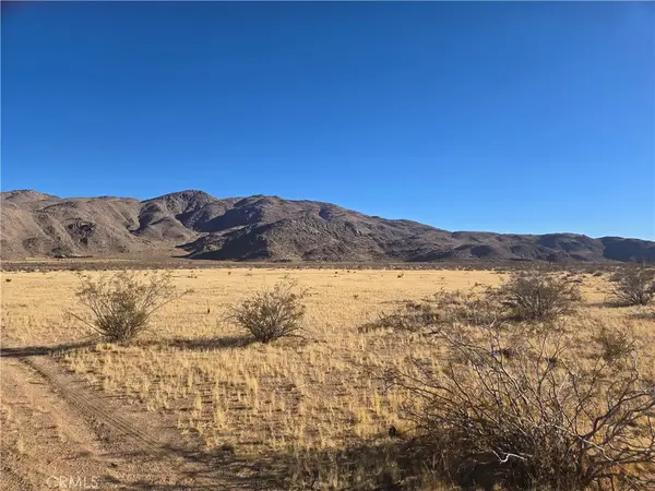 108900 Bellflower Street, Apple Valley, CA 92308