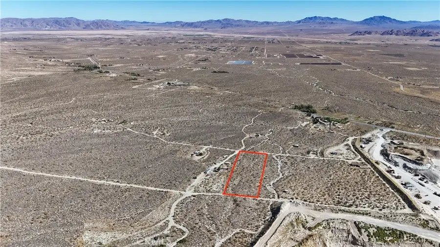716 Meehleis Road, Lucerne Valley, CA 92356 - Image #2