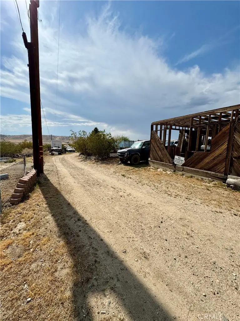 6719 Deep Creek Road, Apple Valley, CA 92308 - Image #3
